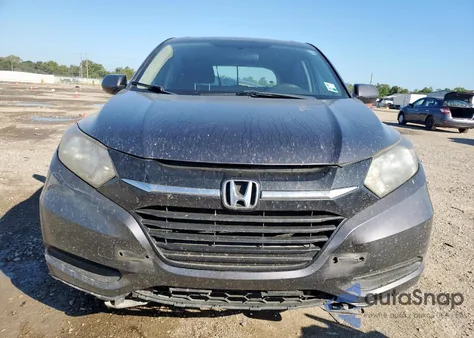 2017 Honda Hr-V Lx z USA, uszkodzony, nr VIN 3CZRU5H37HM728392